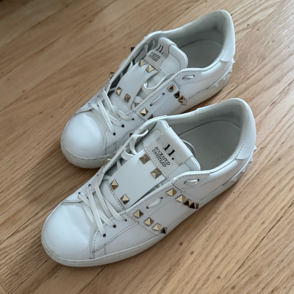 Valentino Rockstud Sneakers